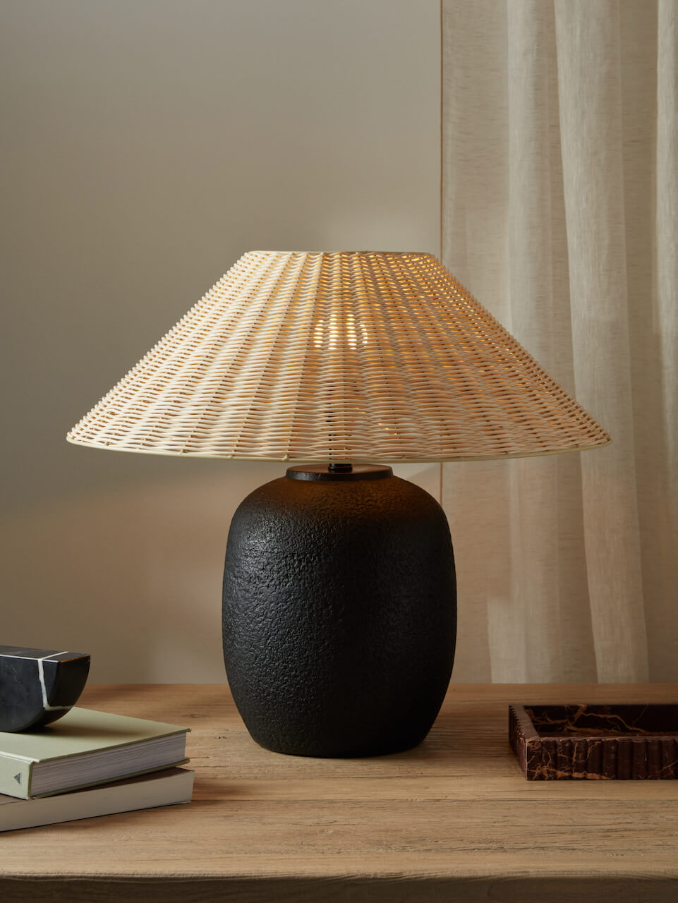Lampe de table en céramique Ligero
