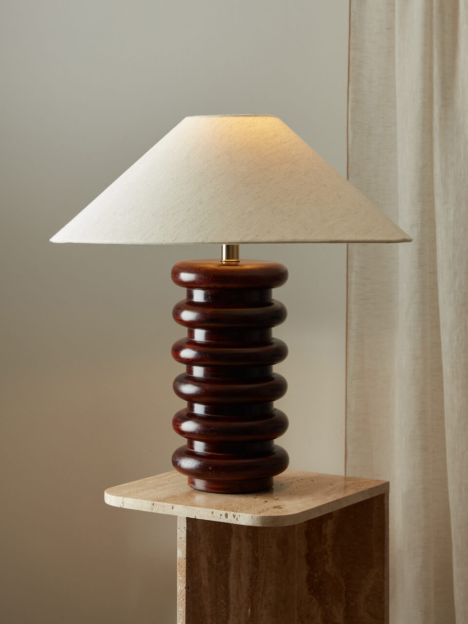 Lampe de table en bois Uri