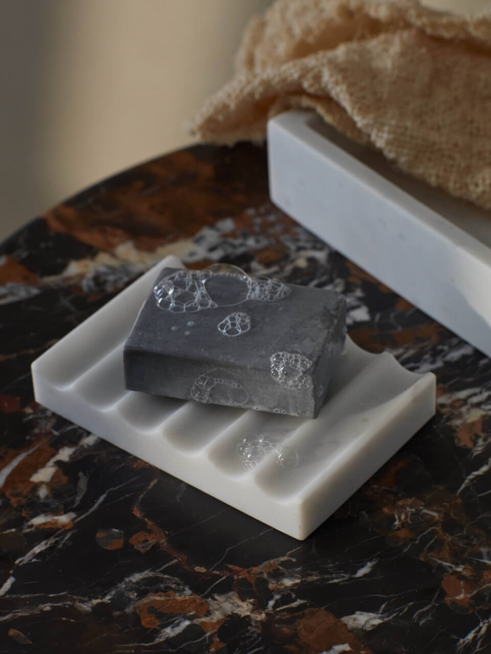 Porte-savon en marbre de Carrare