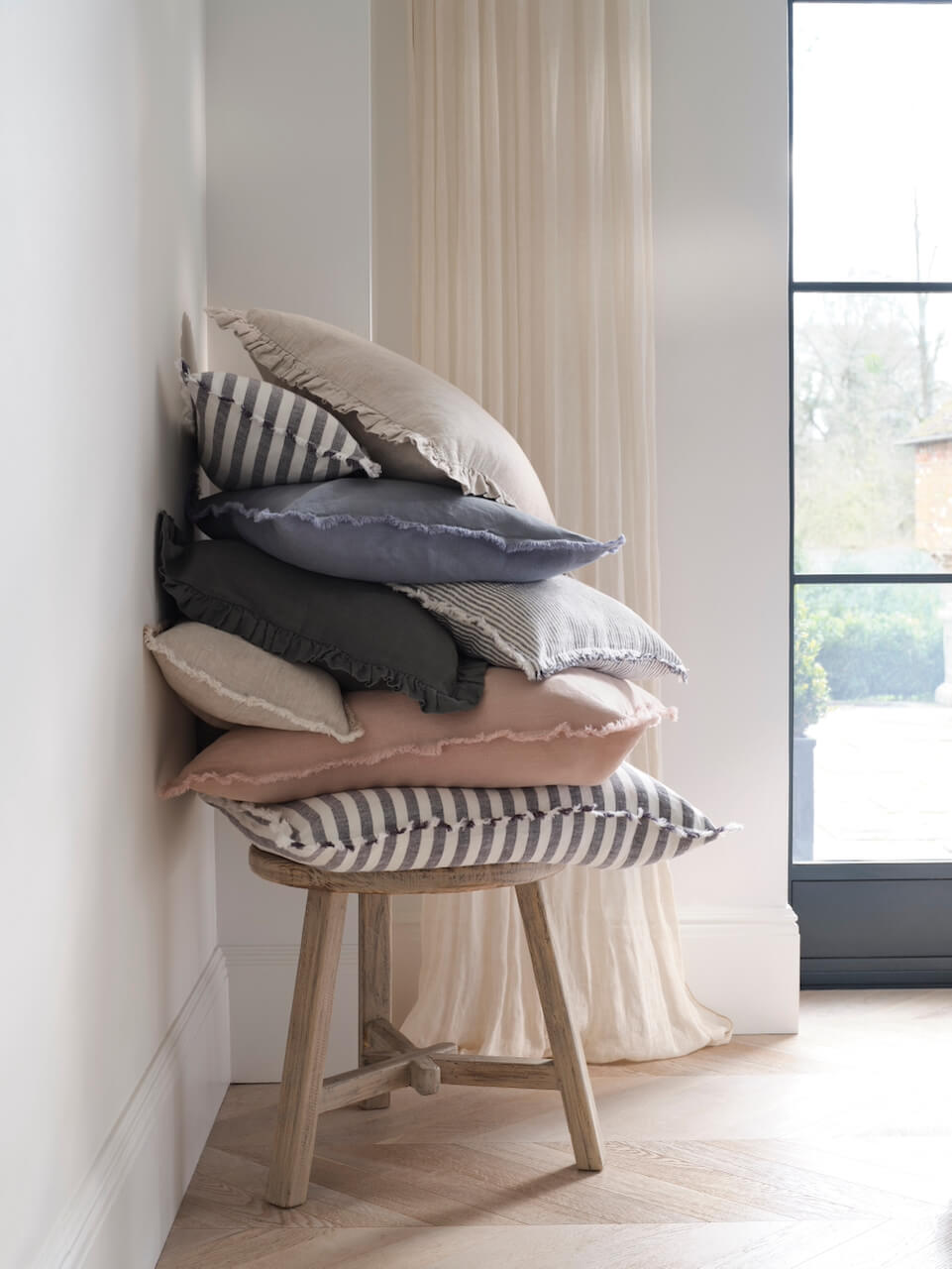 Housse de coussin à volants en mastic