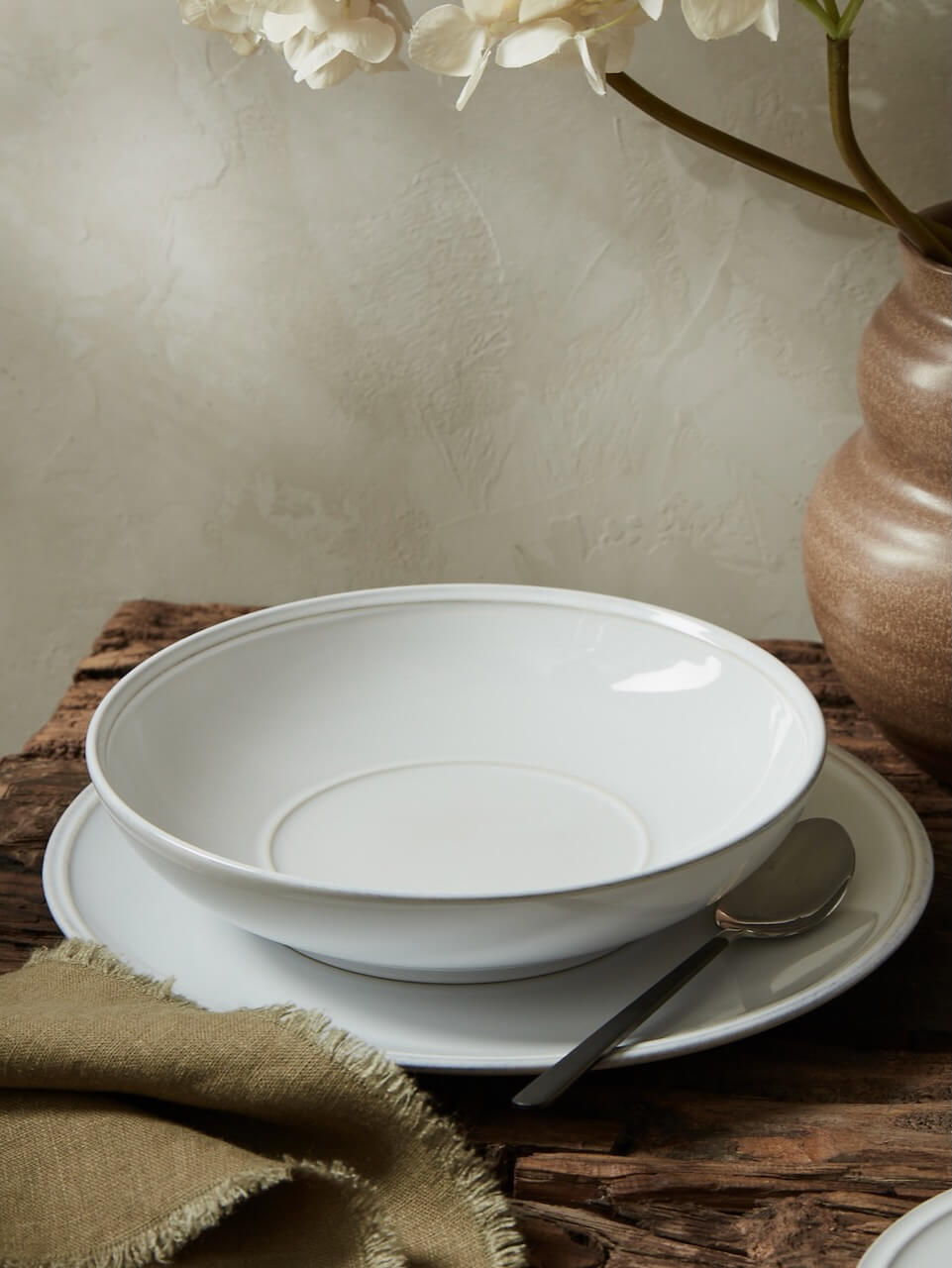Vaisselle en friso blanc