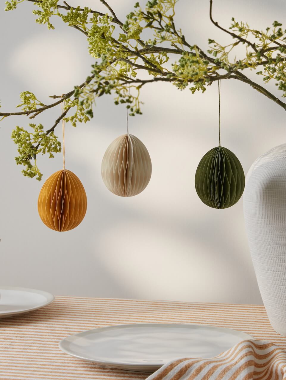 Lot de décorations de Pâques en papier