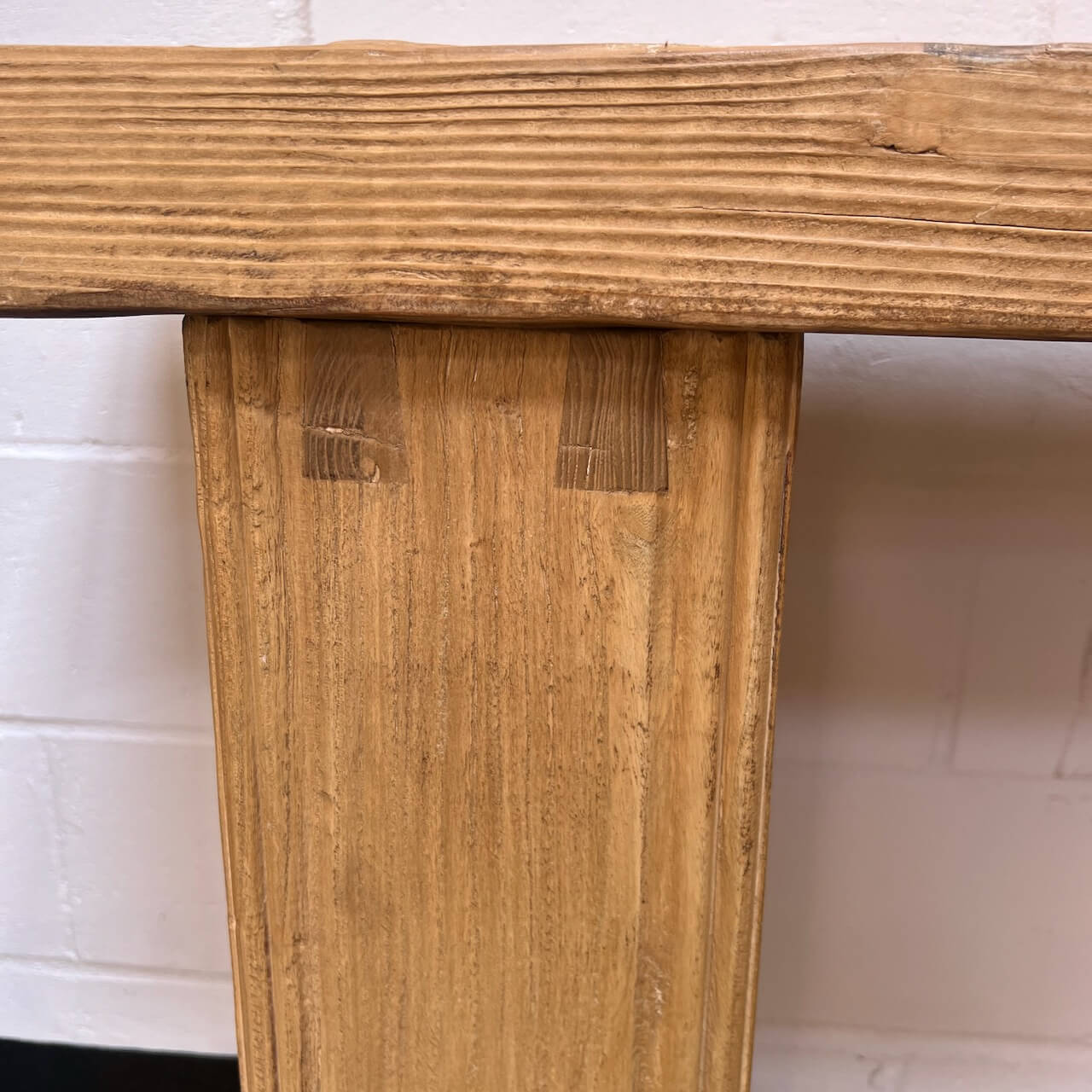 Console en bois recyclé Marlow - Dégâts mineurs d'une ancienne exposition