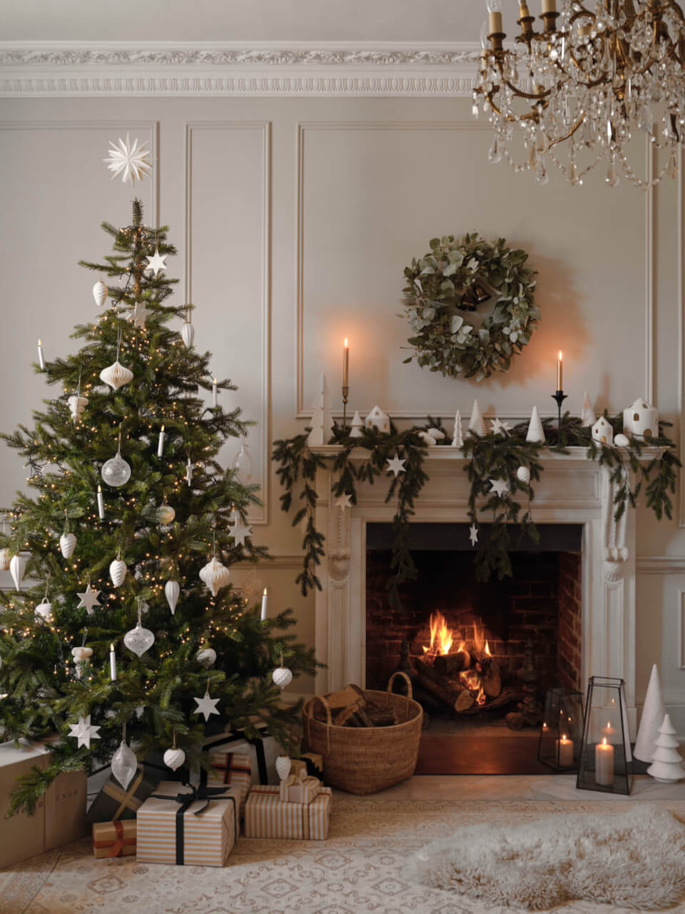 Lot de 6 décorations en forme de pomme de pin en céramique blanche