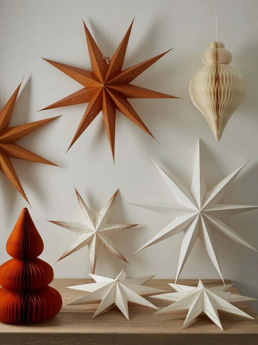 Lot de décorations en papier