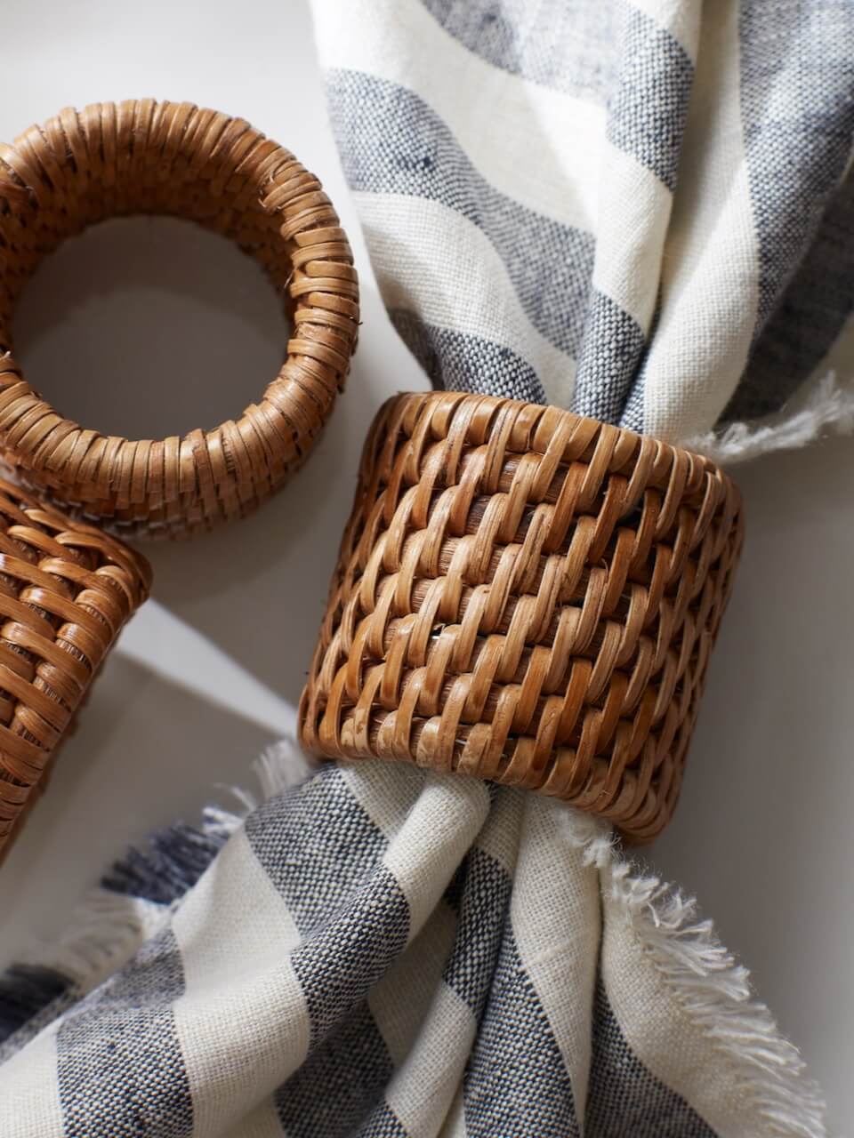 Lot de 6 ronds de serviette en rotin marron