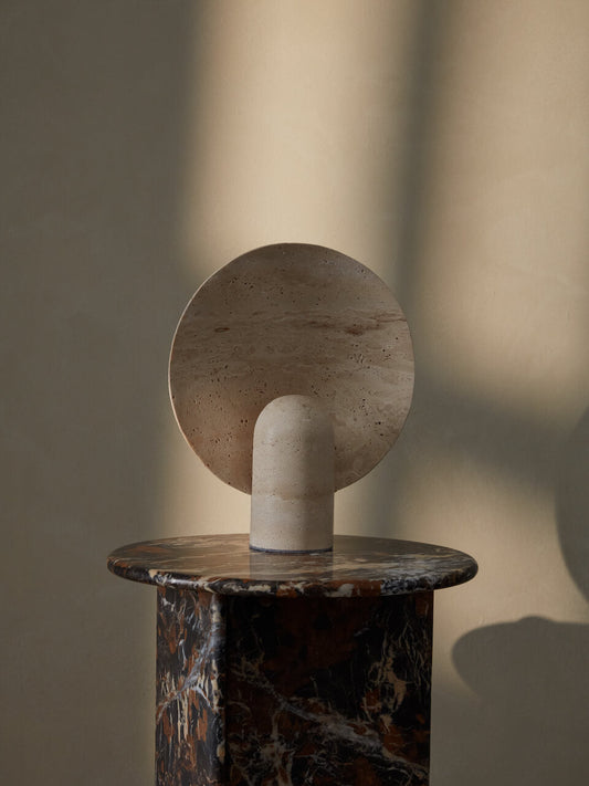 Lampe en travertin Kiran