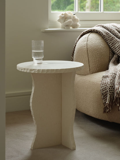 Table d'appoint en pierre calcaire de St Ives