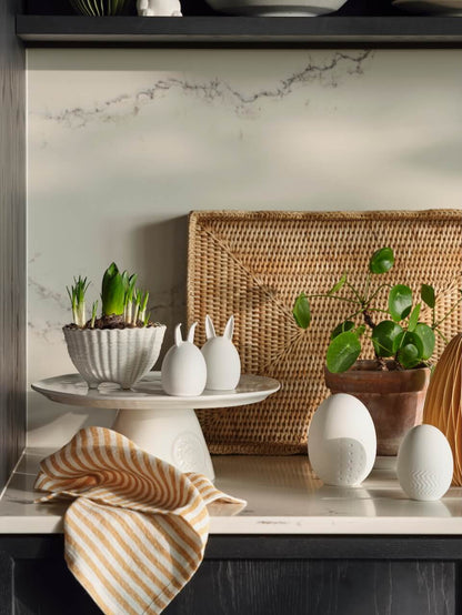 Lot de 2 décorations d'œufs en céramique blanche détaillées
