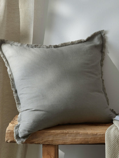 Housse de coussin en lin à franges kaki