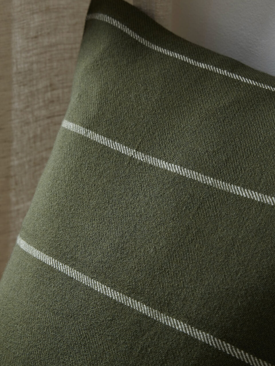 Housse de coussin en laine verte 50 x 50