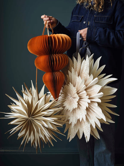 Fleuron extra large en papier doré bruni