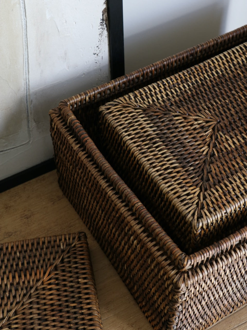 Coffre de rangement en rotin brun antique Cullen