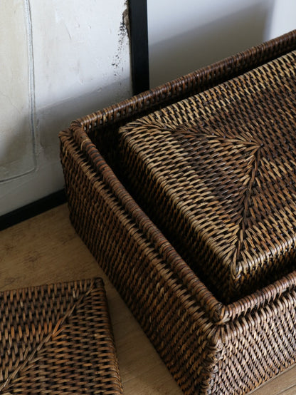 Coffre de rangement en rotin brun antique Cullen