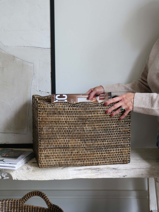 Panier festonné en rotin brun antique Alness