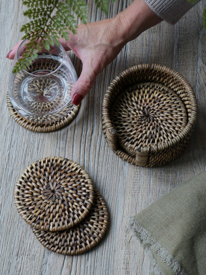 Lot de 6 sous-verres en rotin marron antique