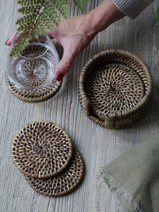 Lot de 6 sous-verres en rotin marron antique