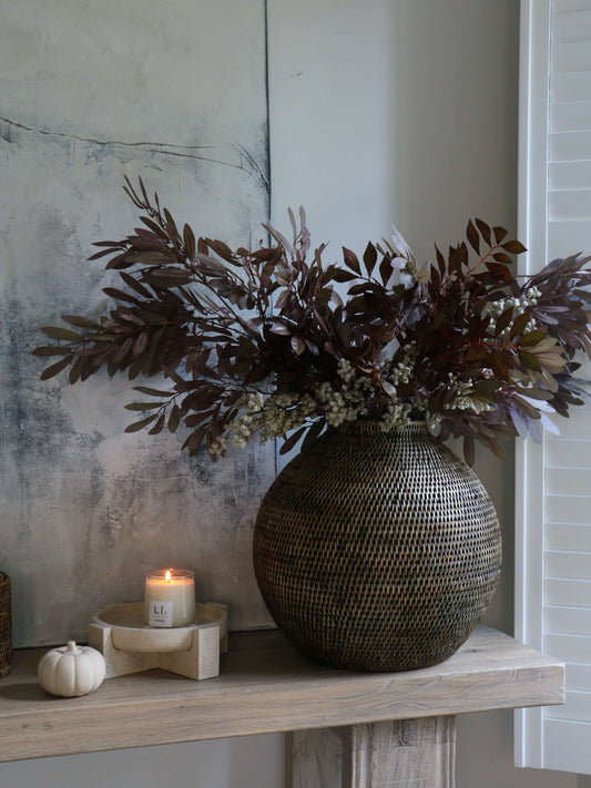 Vase en rotin brun antique Lundie