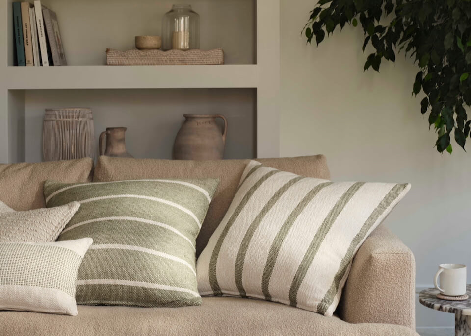 Housse de coussin à rayures vertes et crème