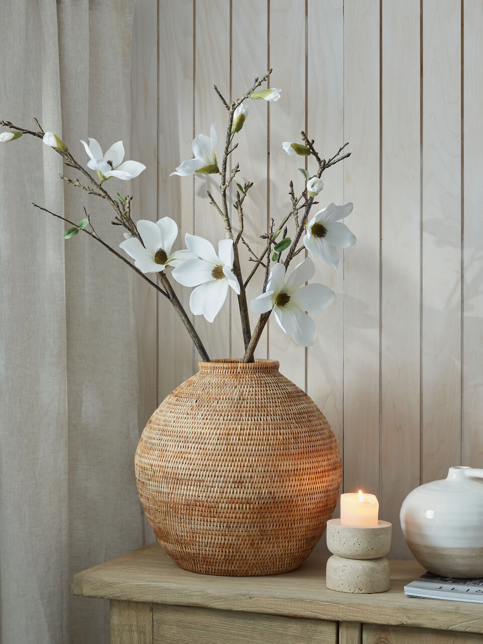 Branche de magnolia blanc artificiel